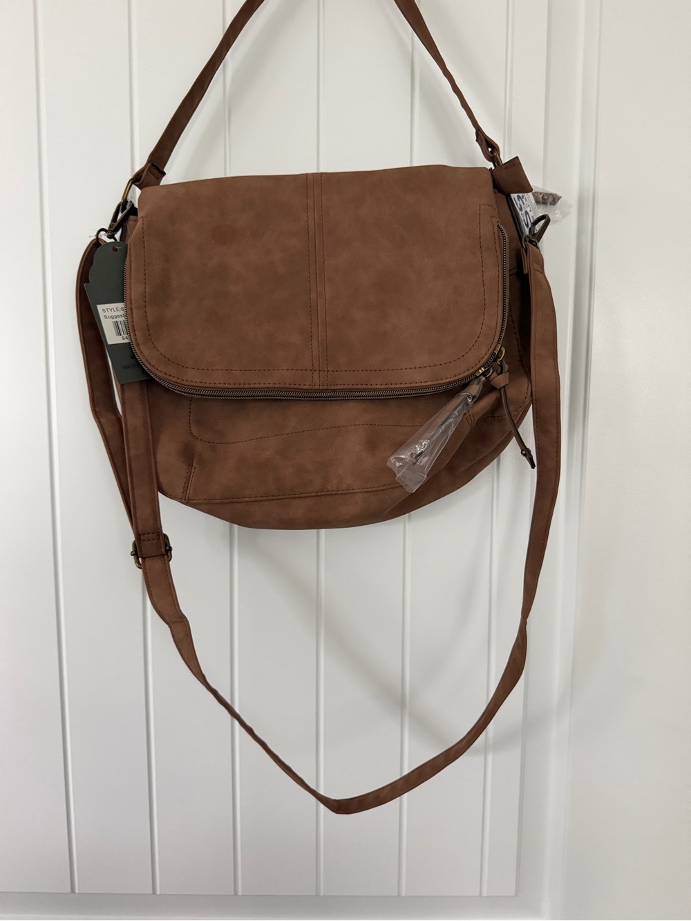 Tshirt and Jeans Camel Handbag